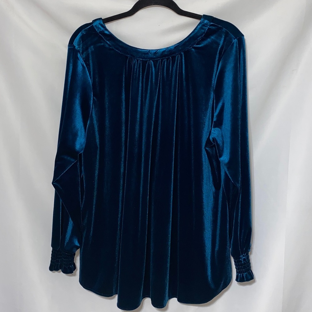 NWT INTRO STRETCH WO SIZE 2X   DEEP TEAL VELVET TOP FLOWY‎ BUTTON FRONT - Picture 11 of 11